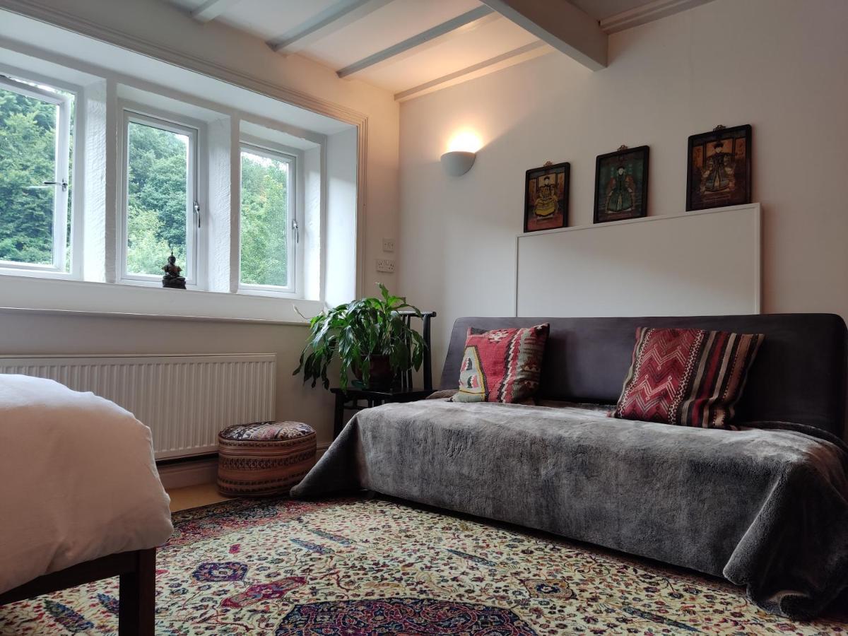 Beautiful Quiet Room In The Heart Of ホルムファース エクステリア 写真