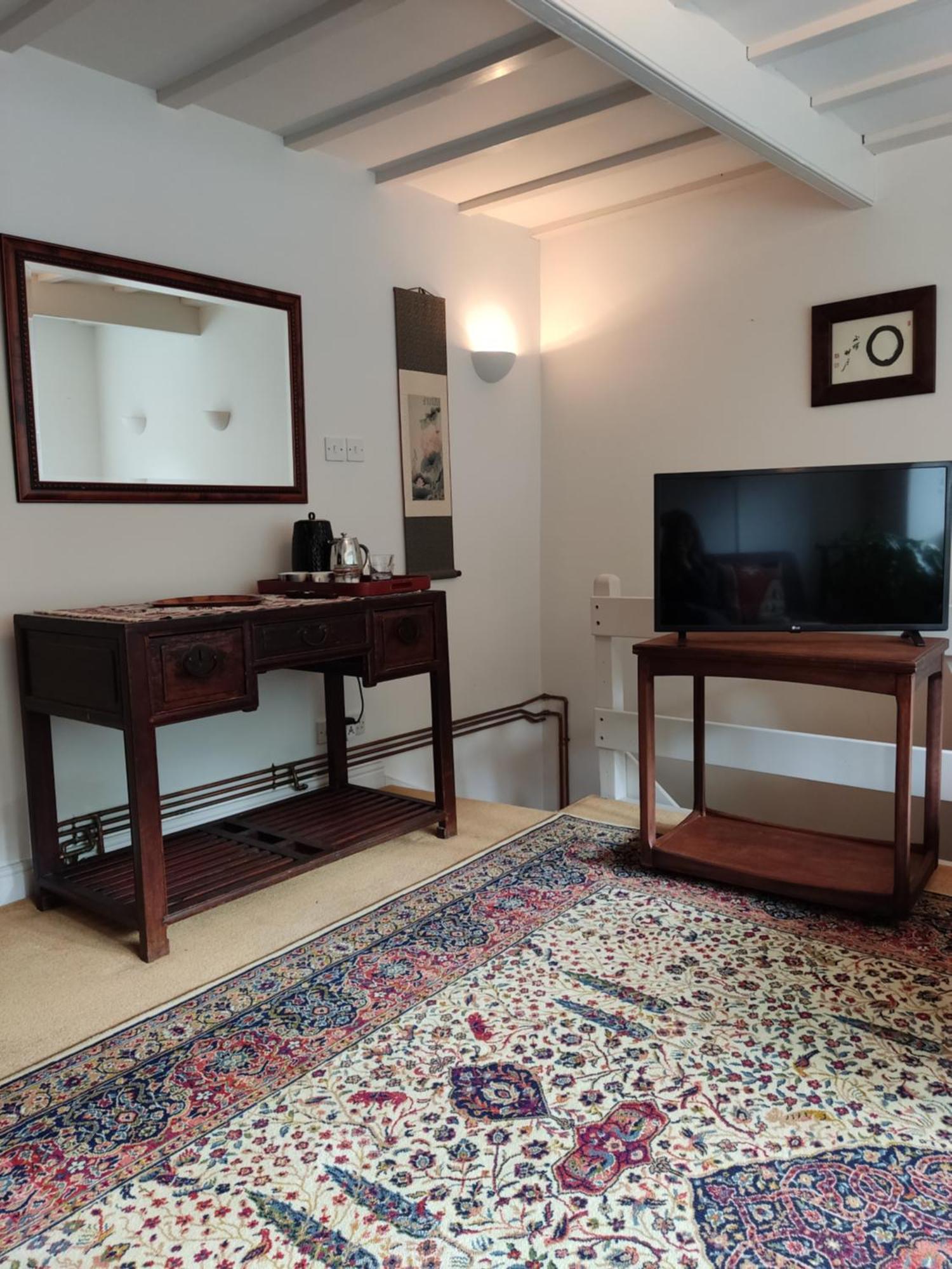 Beautiful Quiet Room In The Heart Of ホルムファース 部屋 写真